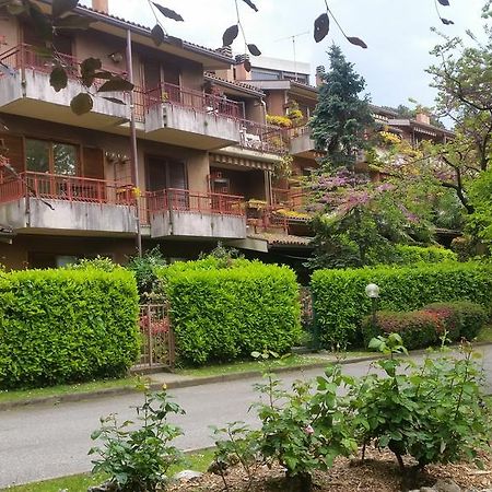 Appartamento Dellea Luino Exterior foto